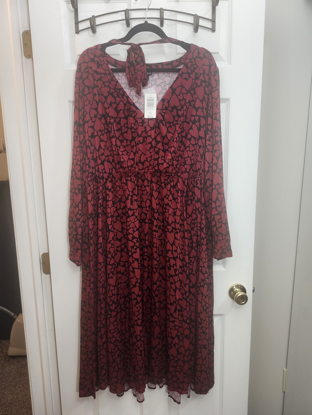 Torrid Red Heart-Print V-Neck Long Sleeve Dress, Torrid 3 = 3X, NWT